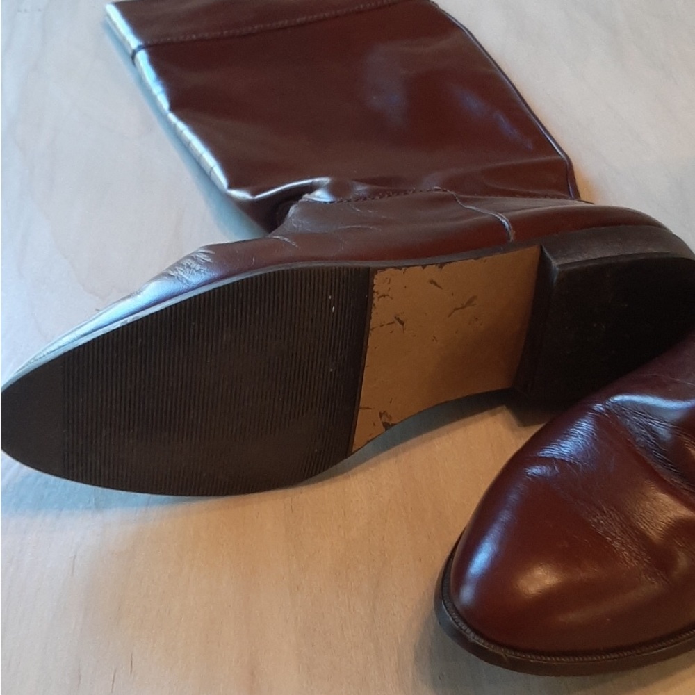Charles David, size 10, cognac brown